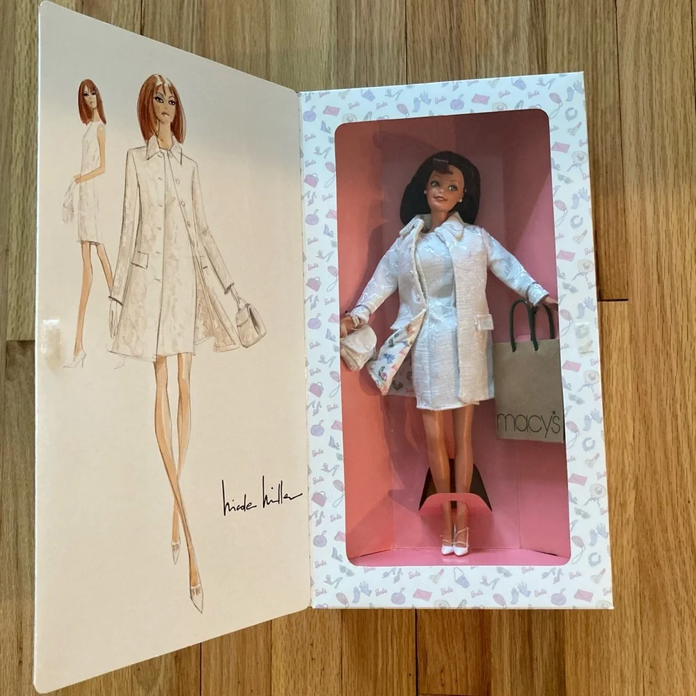 NWT Barbie City Shopper Nicole Miller Macy’s Special Ed 1996